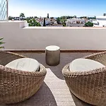 Sungardens Penthouse Apartmán *