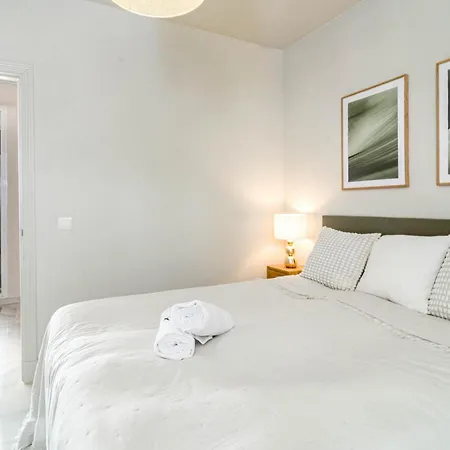 Sungardens Penthouse Apartment *