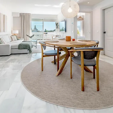 Sungardens Penthouse Естепона